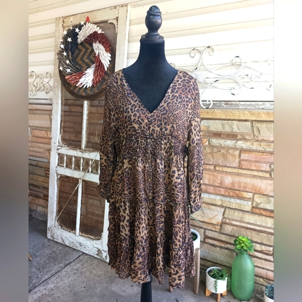 Dear John Leopard Print V-Neck Dress_Large